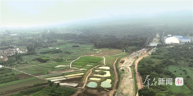 野鸭白鹭重现湿地;秦岭山前修复工程展现生态新貌。 文化旅游