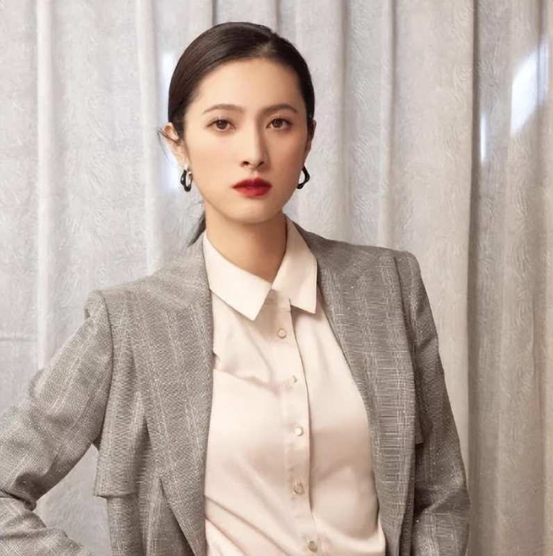 错过一段深情,然后遇见对的:隋俊波的两次选择,藏着普通人能照见的自己 情感心理