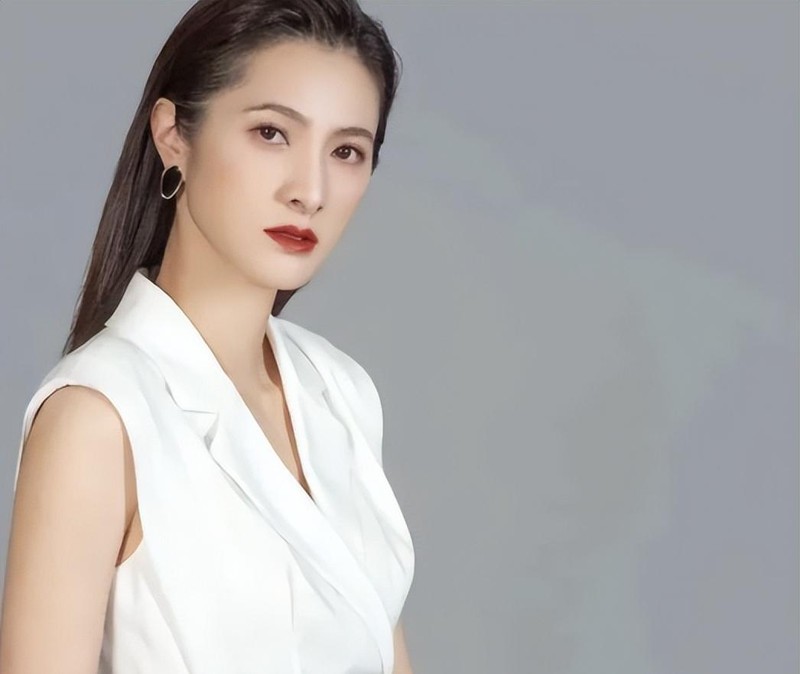 错过一段深情,然后遇见对的:隋俊波的两次选择,藏着普通人能照见的自己 情感心理